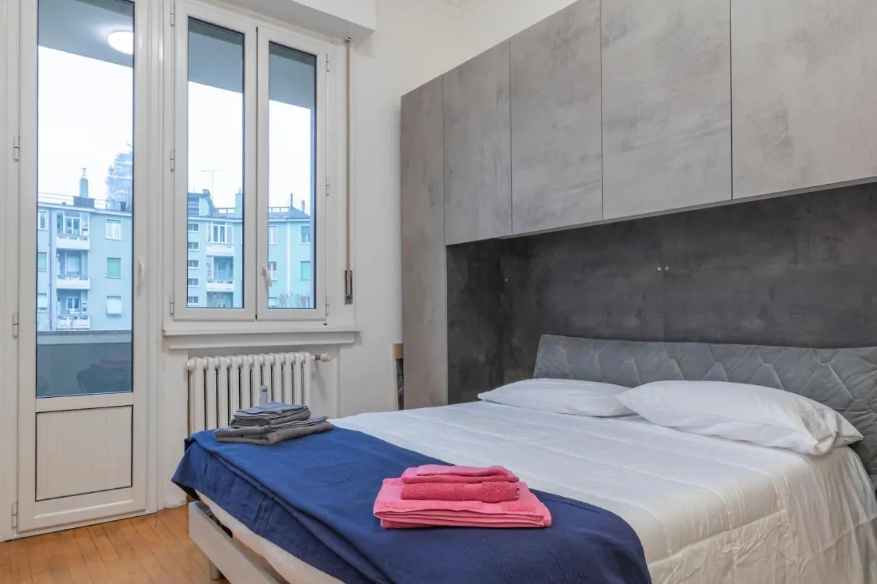 Apartment Italstay - Centrale-Garibaldi - Pet Friendly Milan Italy